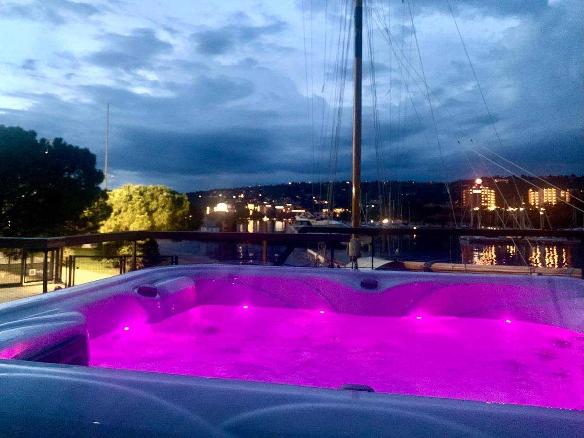 Bellavista Houseboat Apartment Portorose Exterior photo