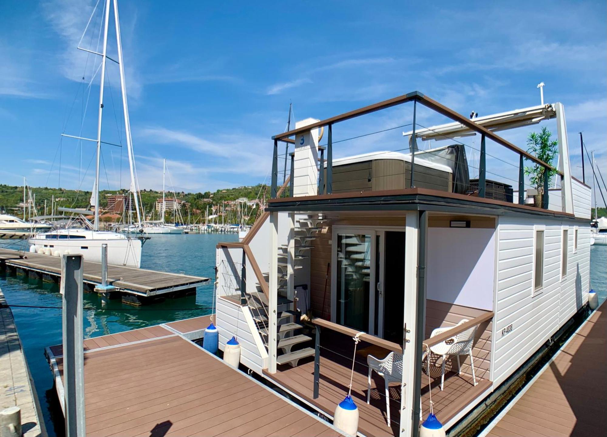 Bellavista Houseboat Apartment Portorose Room photo